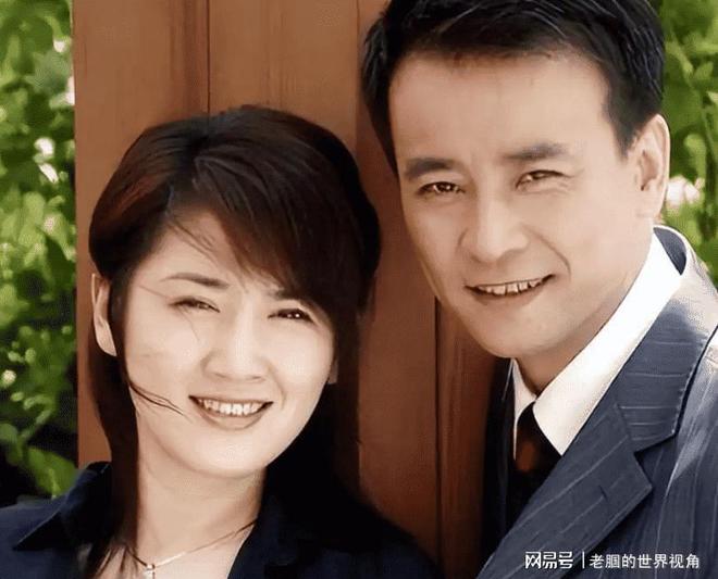 恩愛十幾年難抵殘酷現(xiàn)實(shí)？羅鋼娶小23歲郝蕾年齡差原來不算坎(圖6)