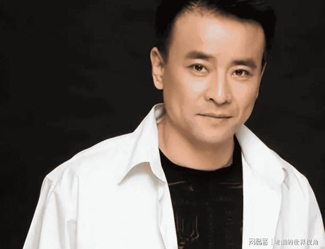 恩愛十幾年難抵殘酷現(xiàn)實(shí)？羅鋼娶小23歲郝蕾年齡差原來不算坎(圖14)